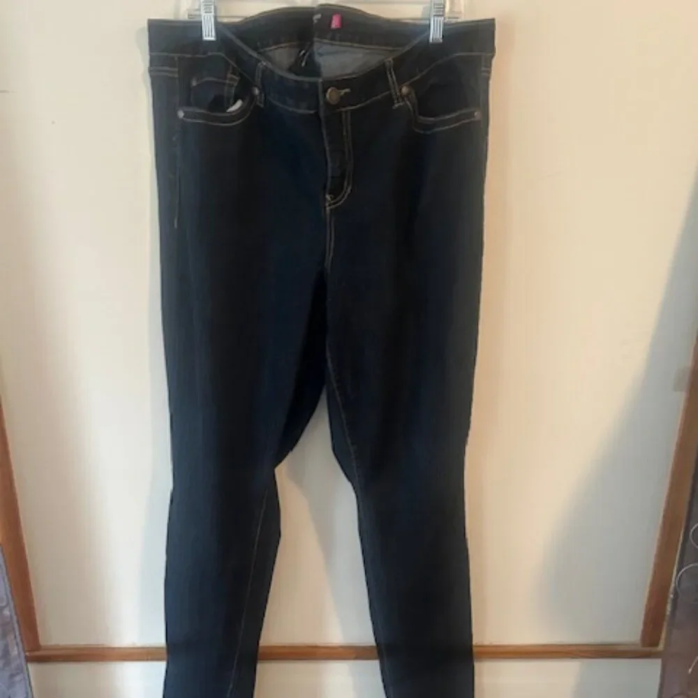 Torrid Denim 5 pocket skinny jeans, size 22XT